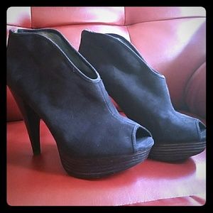 Carlos Santana Platform Heels